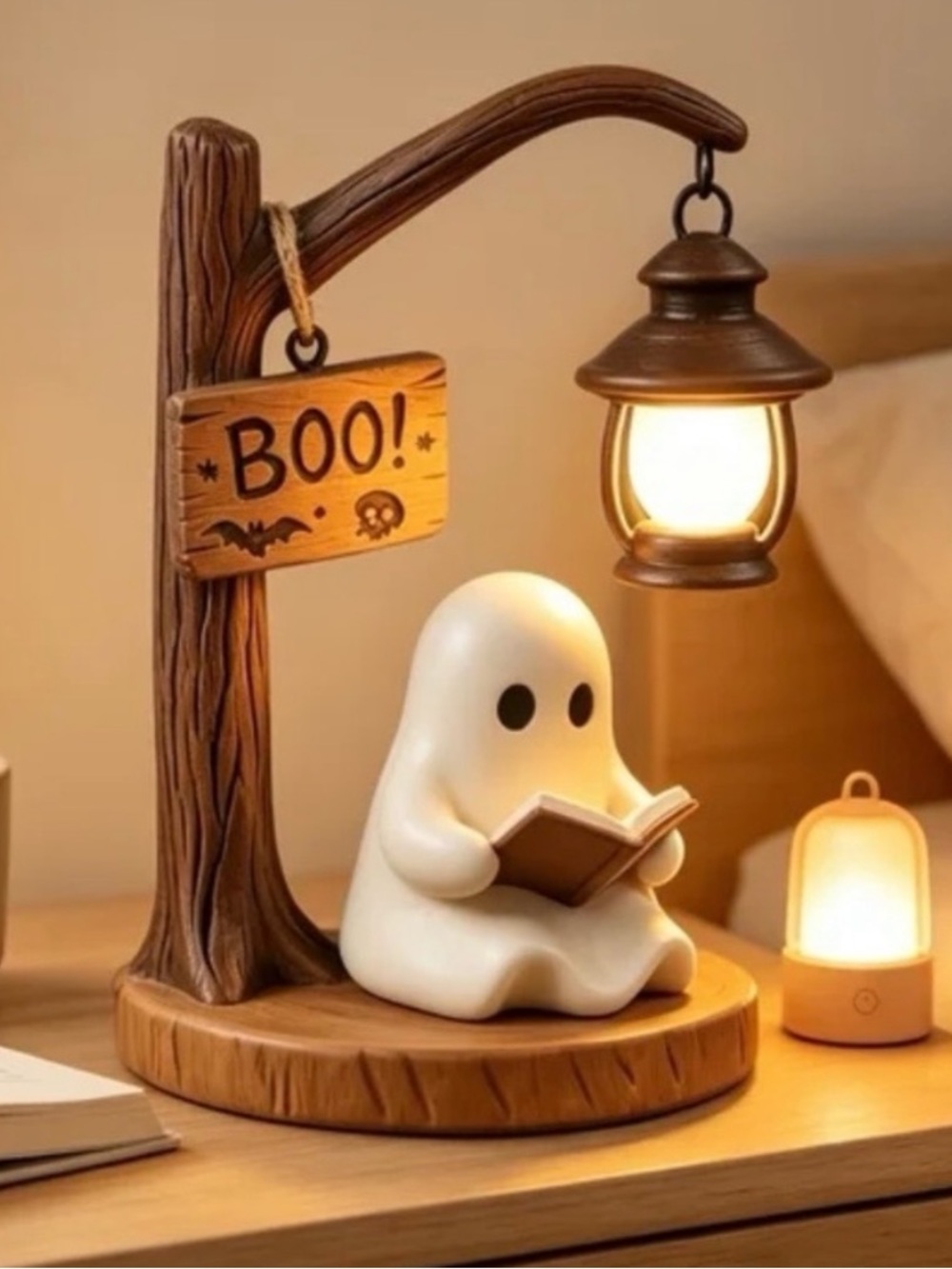 🆕-Halloween Ghost Reading Book Lamp, Resin Figurine with LED Lantern Ghost
